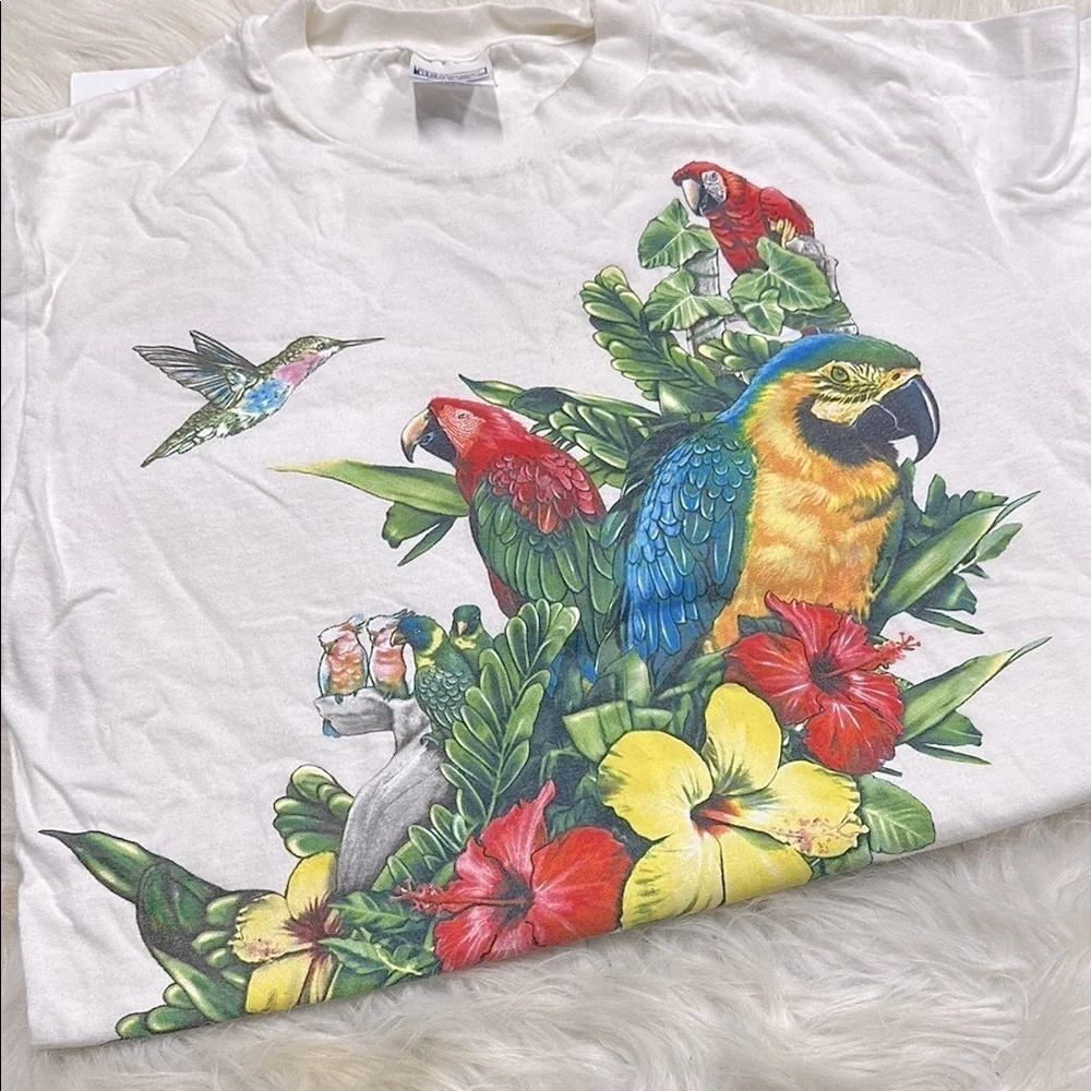 Wild Adventures Blue and Red Bird Print Shirt size medium Valdosta Georgia